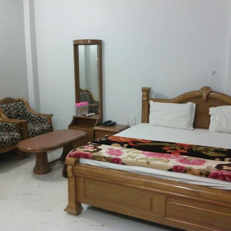 Dynasty Guest House Bénarès Extérieur photo
